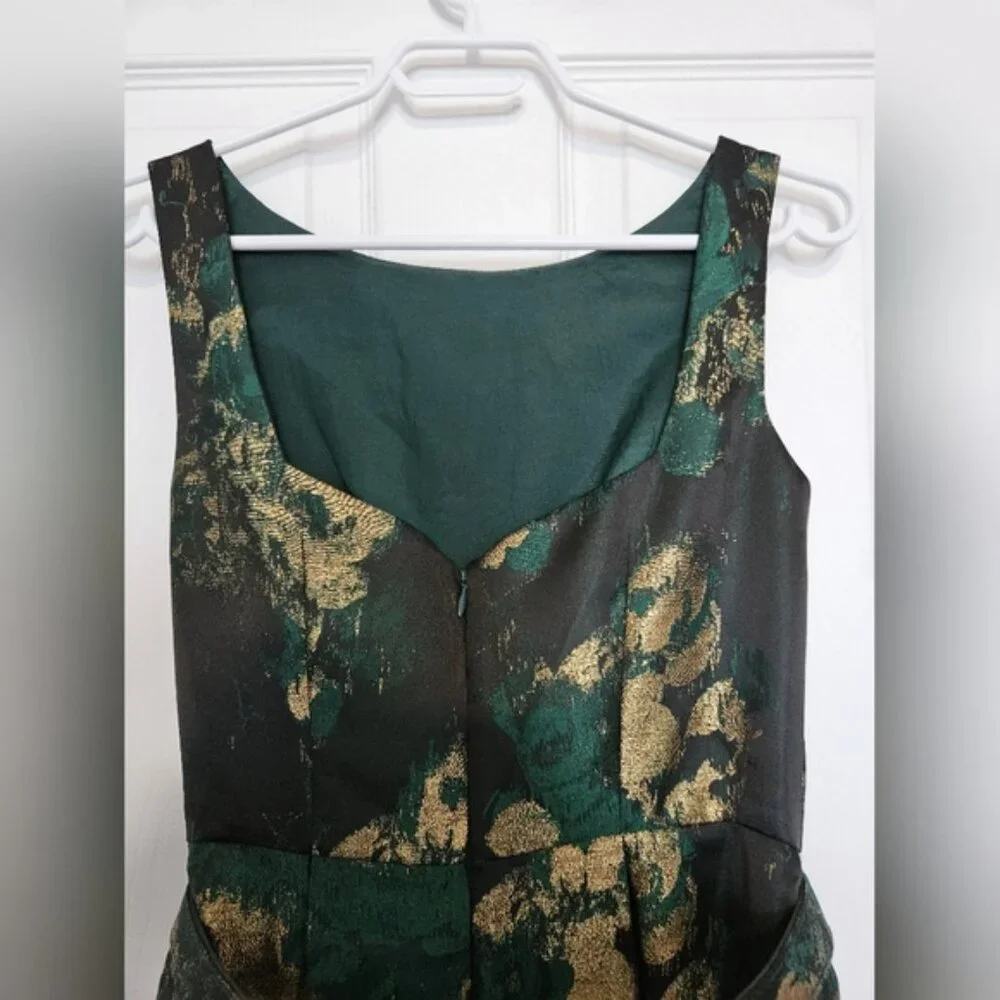 Eliza J Occasion Dress Size 2 - Picture 4 of 8